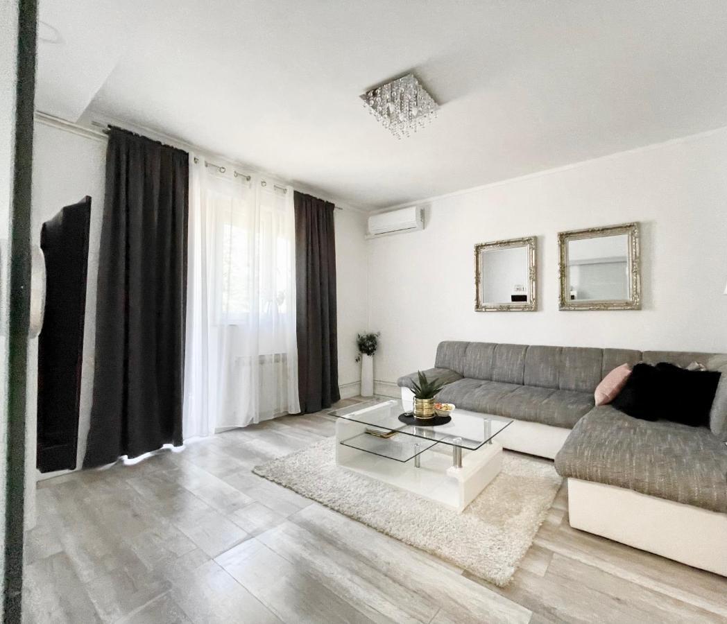 Apartment "Mimoza 1" Self Check-In, Self Check-Out Otočac Buitenkant foto